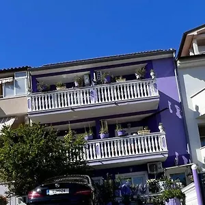 Mira Pola